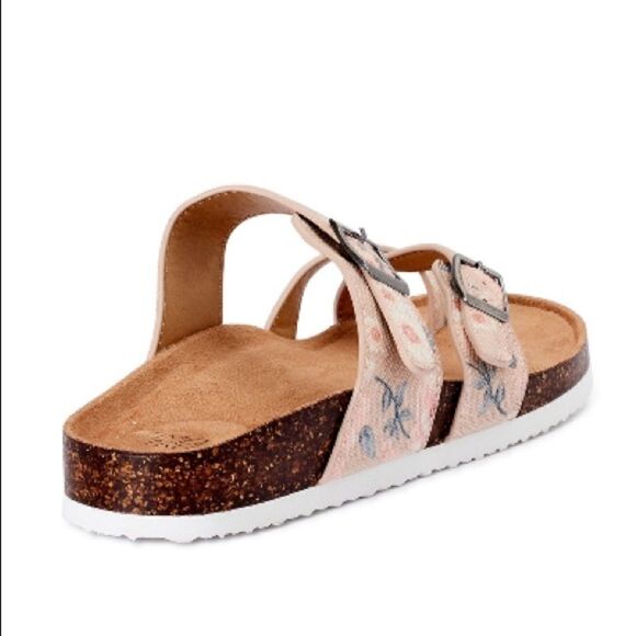 Floral Printed Sandals   - Picture 2 of 6